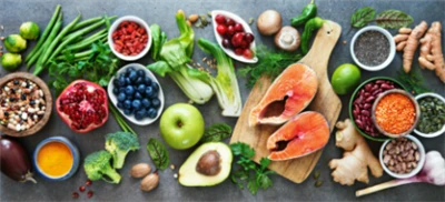 BUTILHIDROQUINONA TERCIARIA (TBHQ) EN ADITIUS ALIMENTARIS: EQUILIBRIAR BENEFI...